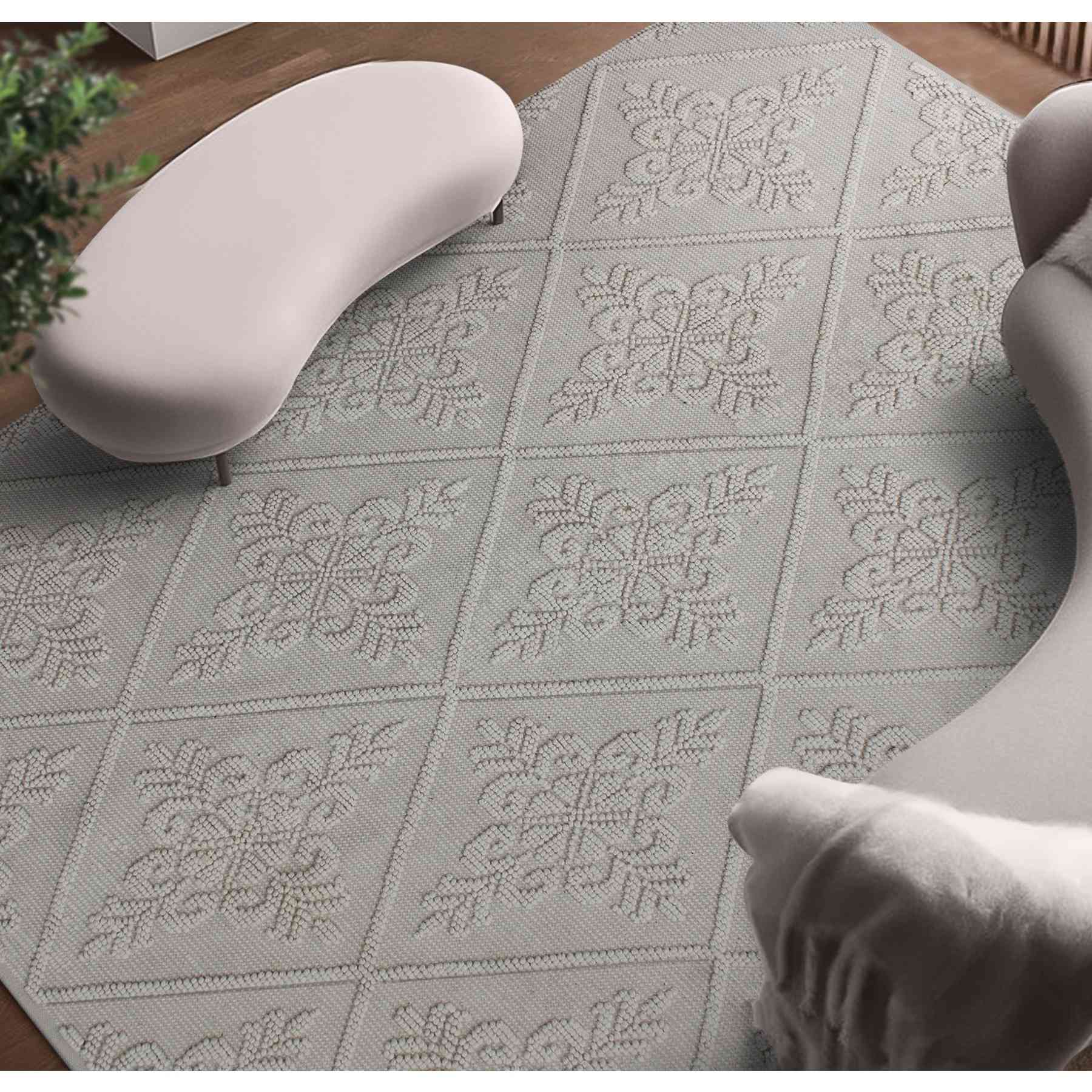 21-30-01076-4.jpg Ivory handwoven wool dhurry rug with diamond floral pattern